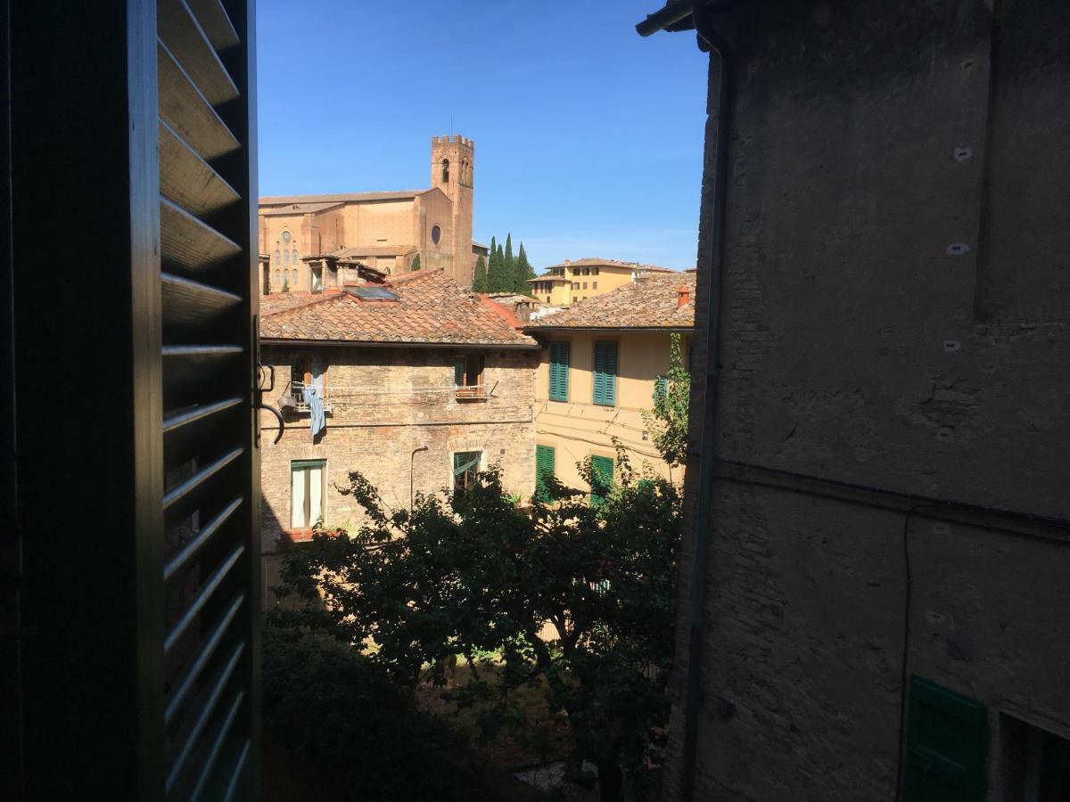 L'Indipendenza, La Casa Dei Viaggiatori Apartment เซียนา ภายนอก รูปภาพ